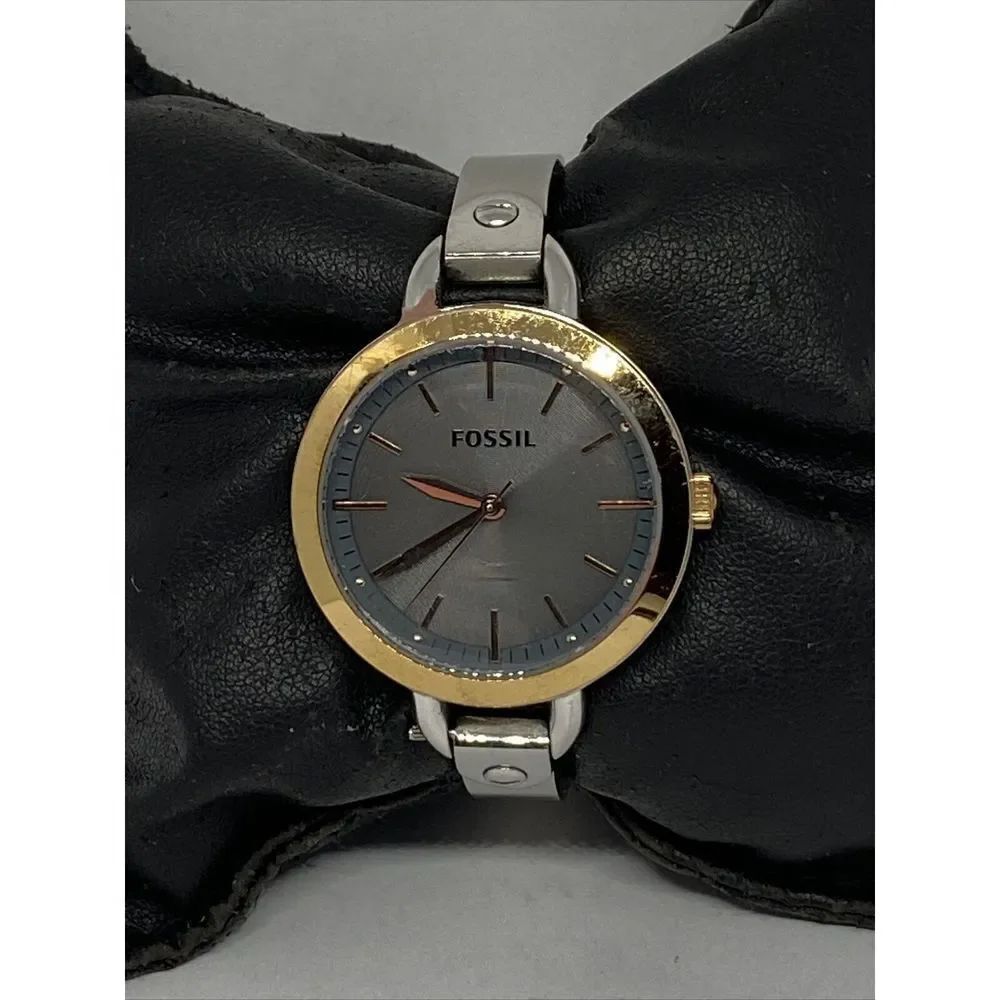 Fossil BQ3136 Womens Silver Stainless Steel Analog Dial Quartz Wrist Watch WO591